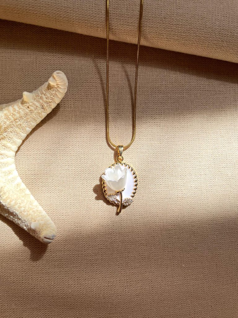 گردنبند دخترانه مینا کاری